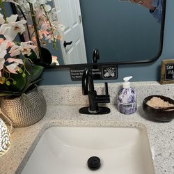 Uncle Carlo’s Italian Ristorante - Sea salt scrub in bathroom.