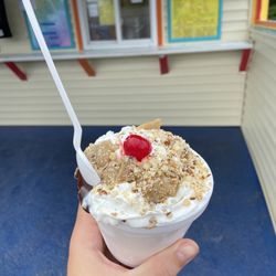 Tropic Frost - Peanut butter Oreo with hot fudge, nuts, and whipped cream.