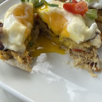 Another Broken Egg Cafe - Crab cakes Benedict - Breakfast & Brunch Near Me - Winter Park, Florida Another Broken Egg Cafe - Crab cakes Benedict - Breakfast & Brunch Near Me - Winter Park, Florida
