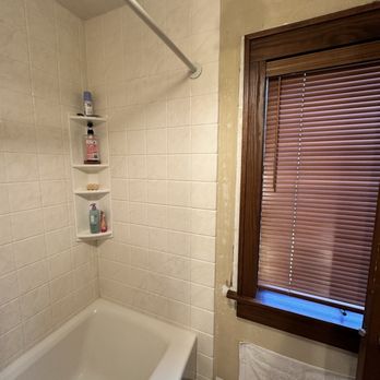 Re-Bath - Re-Bath Shower Wall, and tub - General Contractors Near Me - Oshkosh, Wisconsin Re-Bath - Re-Bath Shower Wall, and tub - General Contractors Near Me - Oshkosh, Wisconsin