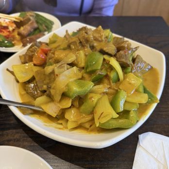 Blue Sky Café - Beef Chow Fun with Gravy - Chinese Near Me - Belmont, California Blue Sky Café - Beef Chow Fun with Gravy - Chinese Near Me - Belmont, California