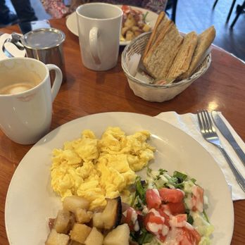 Cafe Vert - Cafes Near Me - Miami Beach, Florida