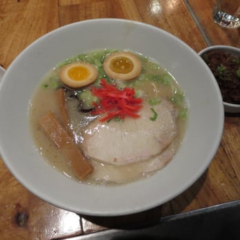 IPPUDO NY - Shiromaru Hakata Classic ($15) - tonkotsu (pork) broth, pork loin chashu, sesame kikurage mushrooms, menma, red pickled ginger, scallions. - Ramen Near Me - New York, New York