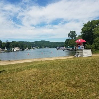 Highland Lake Trail - Lakes Near Me Highland Lake Trail - Lakes Near Me
