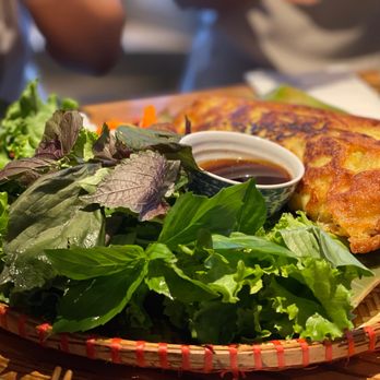 Anh and Chi - Vietnamese Near Me - Vancouver, British Columbia