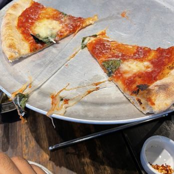 a Mano - MARGHERITA PIZZA - Italian Near Me - San Francisco, California