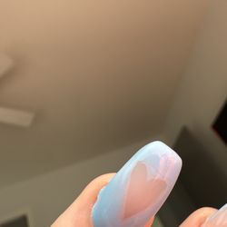 Nails 365 Spa - Design is awful