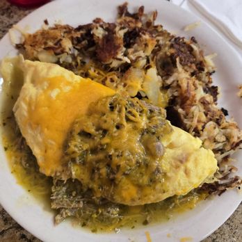 Carolyn's Cafe - Chile Verde Omelette - Breakfast & Brunch Near Me - Redlands, California