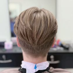 Top Cuts - Precision cutting for a flawless, natural look." * "Smooth texture, classic touch. Elevate your everyday style." * "Where detail meets perfe
