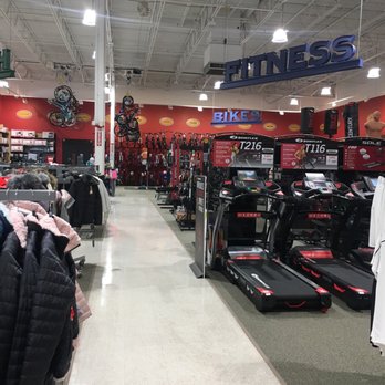 DICK'S Sporting Goods - Sports Wear Near Me - York, Pennsylvania