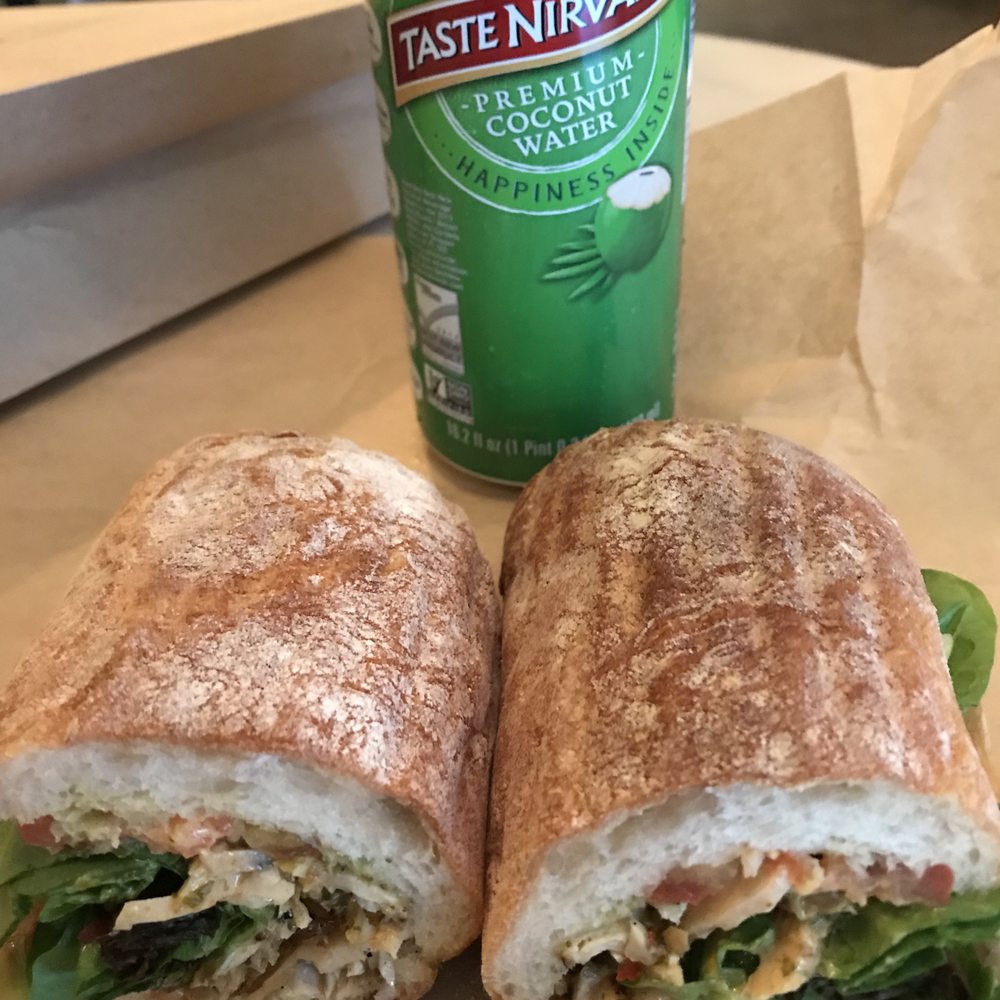 The Picnic Basket - Chimi Chicken - Cafes Near Me - New York, New York