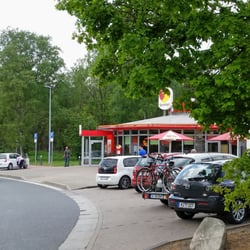 Serways Service Station - Vom Parkplatz aus