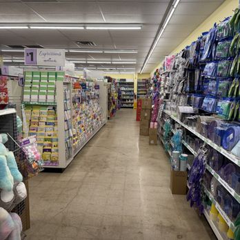 Dollar Tree - Discount Store Near Me - Des Plaines, Illinois
