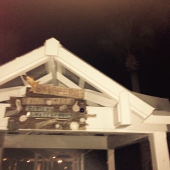 Skipper's Fish Camp - Front entrance - Seafood Near Me - Darien, Georgia