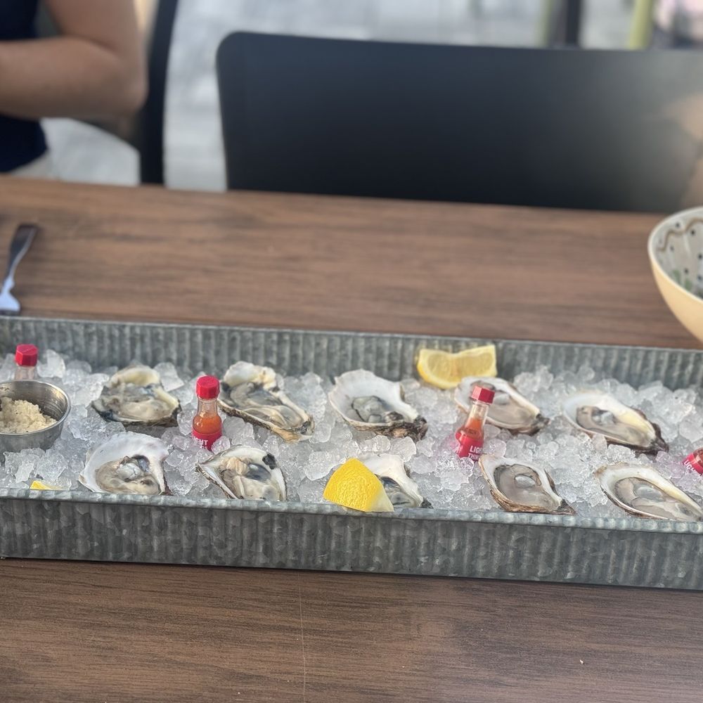 Runabout Brewing - West coast oysters! Also 2-3 choices of east coast oysters. - Brewpubs Near Me - Orlando, Florida Runabout Brewing - West coast oysters! Also 2-3 choices of east coast oysters. - Brewpubs Near Me - Orlando, Florida