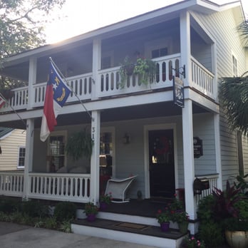 Bell-Clemmons House - Bell-Clemmons House B&B - Bed & Breakfast Near Me - Southport, North Carolina Bell-Clemmons House - Bell-Clemmons House B&B - Bed & Breakfast Near Me - Southport, North Carolina