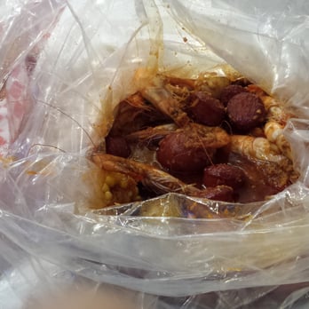 Stinkin Crawfish - Cajun/Creole Near Me - Downey, California