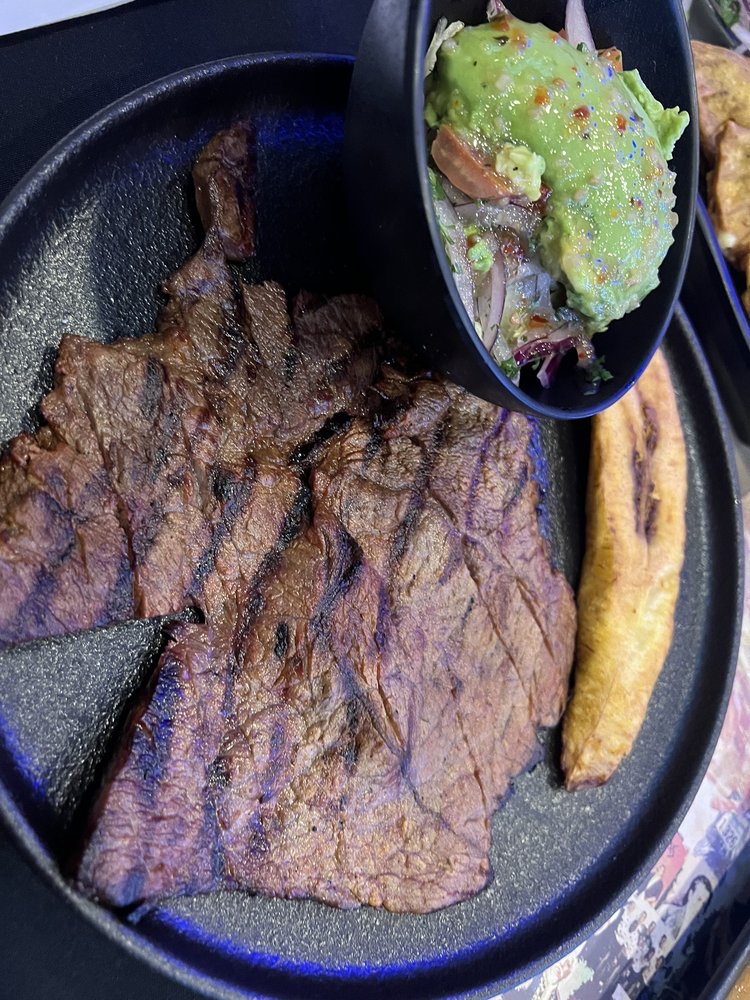 El Encebollado de Rossy