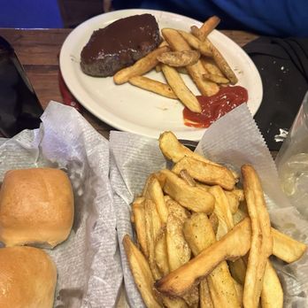 Texas Roadhouse - 11 oz steak and Steak Fries - Barbeque Near Me - Rialto, California Texas Roadhouse - 11 oz steak and Steak Fries - Barbeque Near Me - Rialto, California