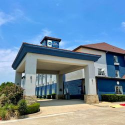 Best Western Roanoke Inn & Suites - Exterior