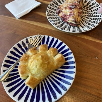 Beard & Braid - Coffee & Tea Near Me - Steamboat Springs, Colorado