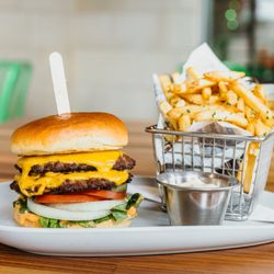 Wahlburgers