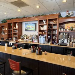 Benedict's La Strata - Bar/ eat and drink area