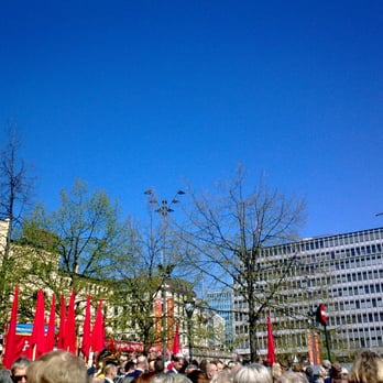 Youngstorget - 1. mai på Youngstorget - Public Plazas Near Me - Oslo, 03