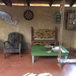 Una Posada Mas