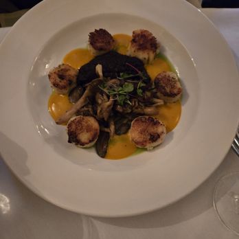 Washington Inn & Wine Bar - New American Near Me - Cape May, New Jersey