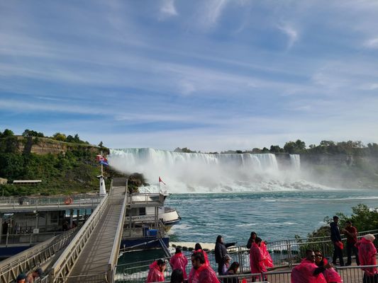 Niagara City Cruises by null