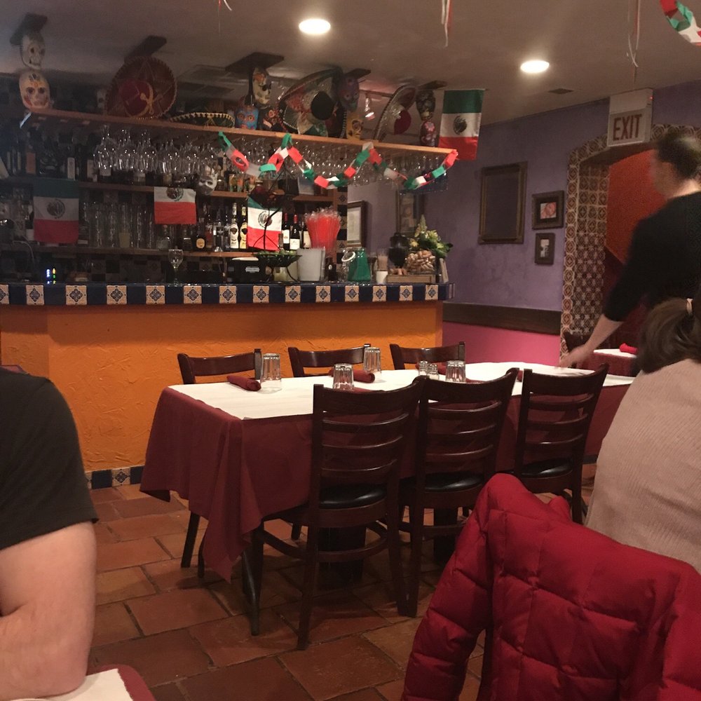 Que Rico - Bar - Mexican Near Me - Chicago, Illinois Que Rico - Bar - Mexican Near Me - Chicago, Illinois