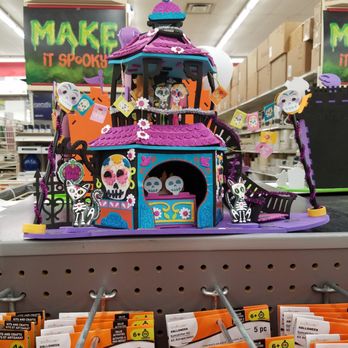 Michaels - Pretty and fun activity - Arts & Crafts Near Me - San Antonio, Texas