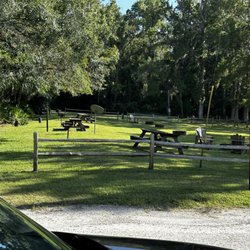 Highland Park Fish Camp - Picnic area