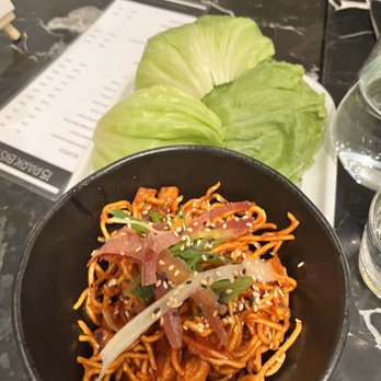 15 Park Bistro - Spicy chicken lettuce wraps - Breakfast & Brunch Near Me - Osoyoos, British Columbia 15 Park Bistro - Spicy chicken lettuce wraps - Breakfast & Brunch Near Me - Osoyoos, British Columbia