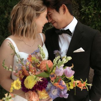 Gingersnap Florals - Floral Designers Near Me - Long Beach, California