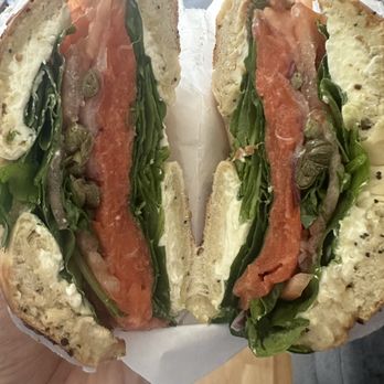 Aloha Bakehouse & Cafe - Lox bagel -- stellar - Cafes Near Me - Honolulu, Hawaii