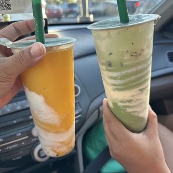 OMOMO Tea Shoppe - Mango Tornado and Oreo Brûlée Green Milk Tea - Coffee & Tea Near Me - Irvine, California OMOMO Tea Shoppe - Mango Tornado and Oreo Brûlée Green Milk Tea - Coffee & Tea Near Me - Irvine, California