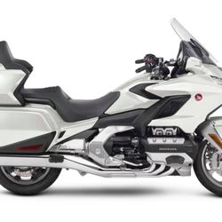 True North Motorsport Rentals - 2018 Honda Goldwing
