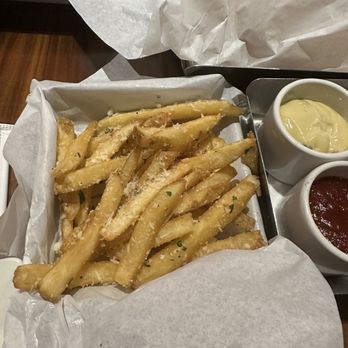 Gordon Ramsay Burger Las Vegas - Truffle fries - Burgers Near Me - Las Vegas, Nevada