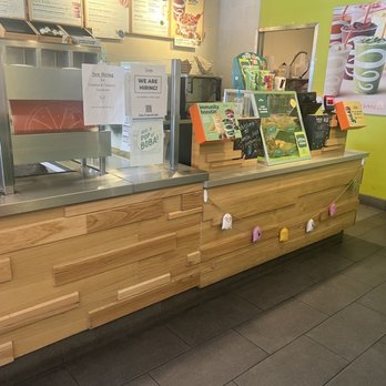 Jamba - No sign that says no big bills. - Juice Bars & Smoothies Near Me - Fontana, California