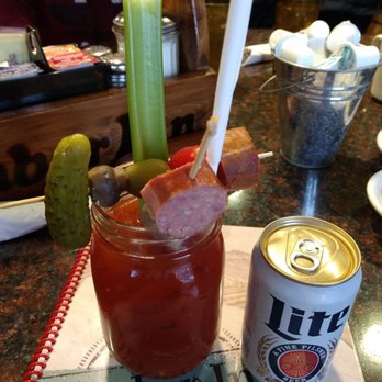Lumber Inn - Breakfast & Brunch Near Me - Delafield, Wisconsin