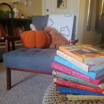 Changing Hands Bookstore - Pioneer Woman has had a book signing at Changing Hands. I've been a fan of hers since before she made it big on Food Network! - Bookstores Near Me - Phoenix, Arizona