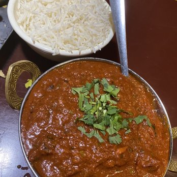 Paradise Tavern - Goat Rogan Josh - Sports Bars Near Me - Lone Tree, Colorado Paradise Tavern - Goat Rogan Josh - Sports Bars Near Me - Lone Tree, Colorado