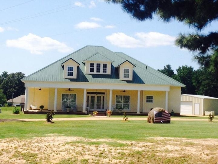 Slide of LMC Roofing & Construction