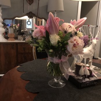 Flowers by Priscilla - 20th Wedding Anniversary Bouquet - Florists Near Me - Paoli, Pennsylvania