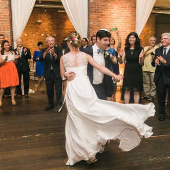 Kesselgarden Klezmer Duo - Dancing to Kesselgarden at our wedding! - Musicians Near Me - Seattle, Washington Kesselgarden Klezmer Duo - Dancing to Kesselgarden at our wedding! - Musicians Near Me - Seattle, Washington