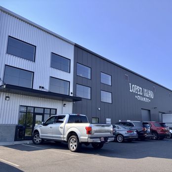 Lopez Island Creamery - Non-descript ice cream factory tucked away where you'd least expect umit - Ice Cream & Frozen Yogurt Near Me - Anacortes, Washington Lopez Island Creamery - Non-descript ice cream factory tucked away where you'd least expect umit - Ice Cream & Frozen Yogurt Near Me - Anacortes, Washington