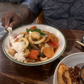 Kin Long Beach - Seafood Medley - Thai Near Me - Long Beach, California