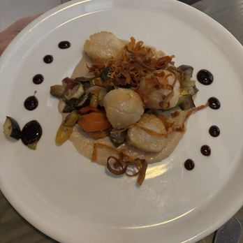 Circe Restaurant & Bar - Georges Bank Scallops- I did not love the peppers, I think they took the flavor off balance! - New American Near Me - Providence, Rhode Island